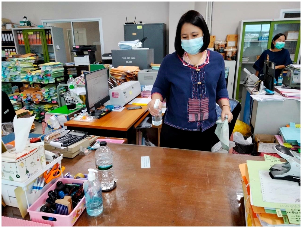﻿สำนักงานบังคับคดีจังหวัดอุทัยธานี จัดกิจกรรม Big Cleaning Day เพื่อป้องกันการแพร่ระบาดของโรคติดเชื้อไวรัสโคโรนา 2019 (COVID-19)